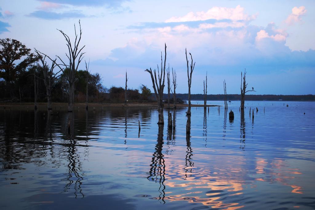 Lake Fork Marina & Motel Gunter Exterior photo